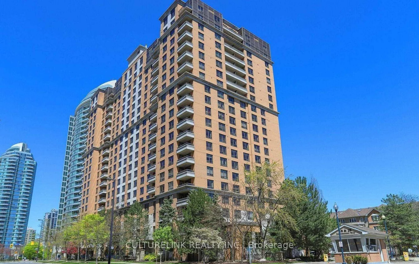 18, Sommerset, Willowdale East, Toronto