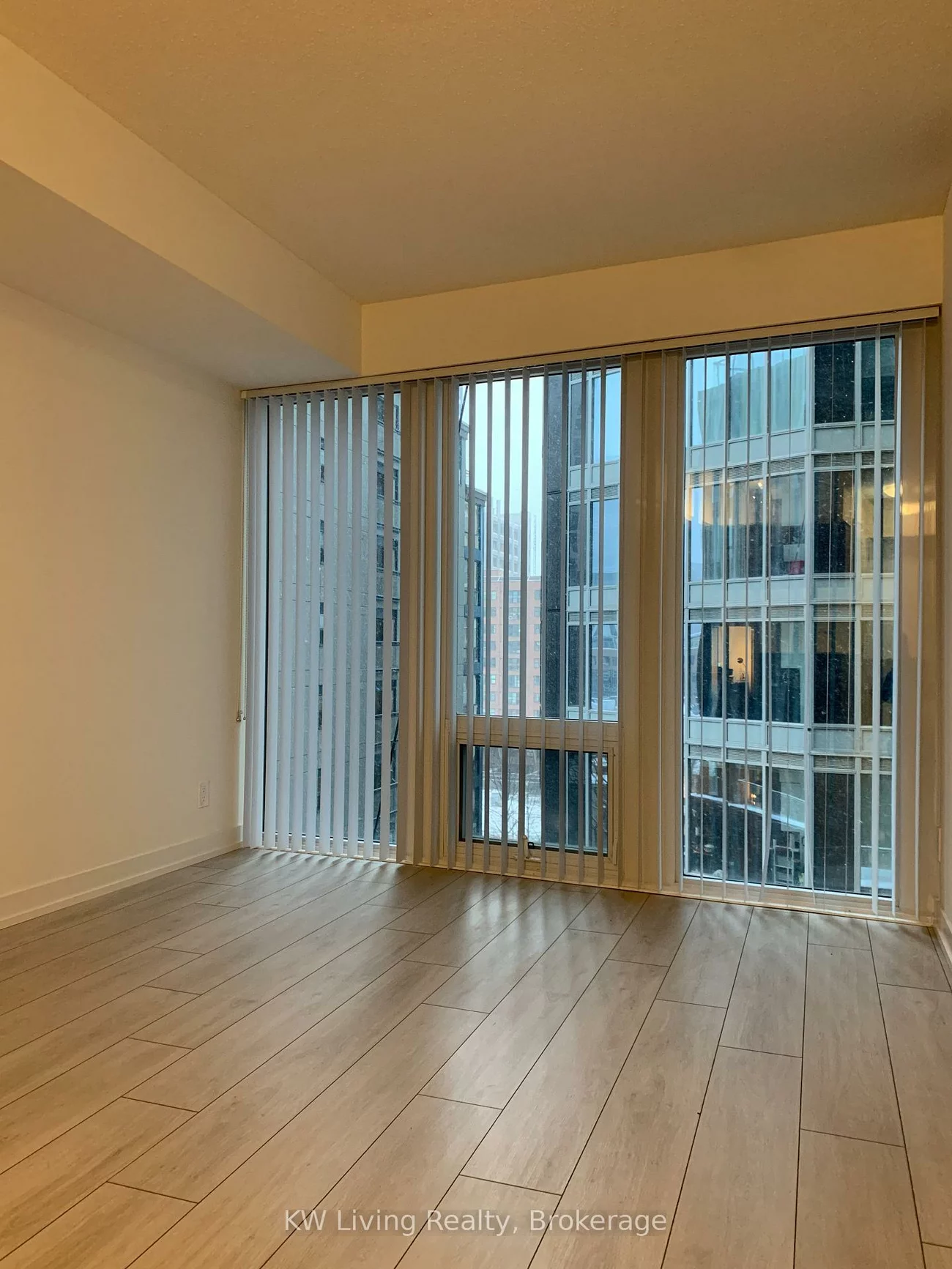 60, Shuter, Church-Yonge Corridor, Toronto