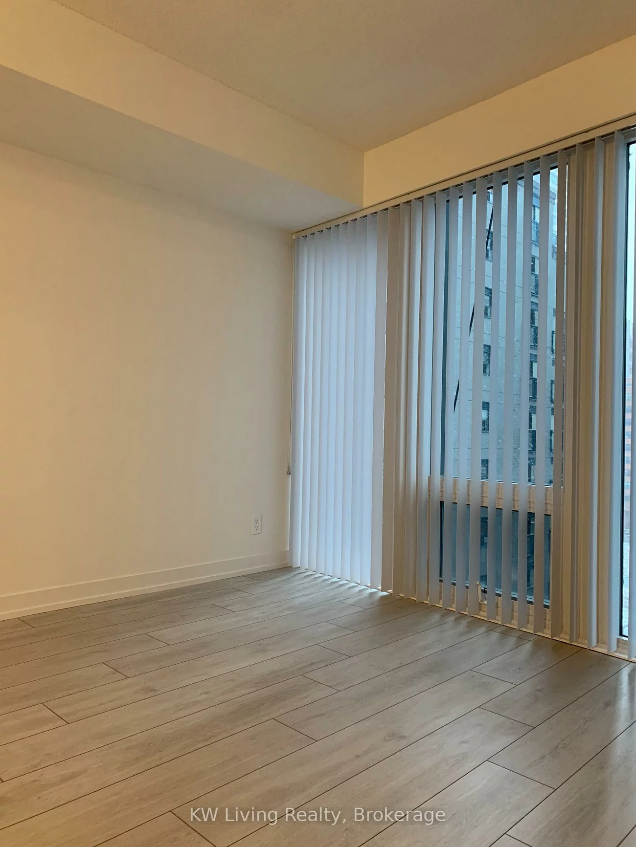 60, Shuter, Church-Yonge Corridor, Toronto