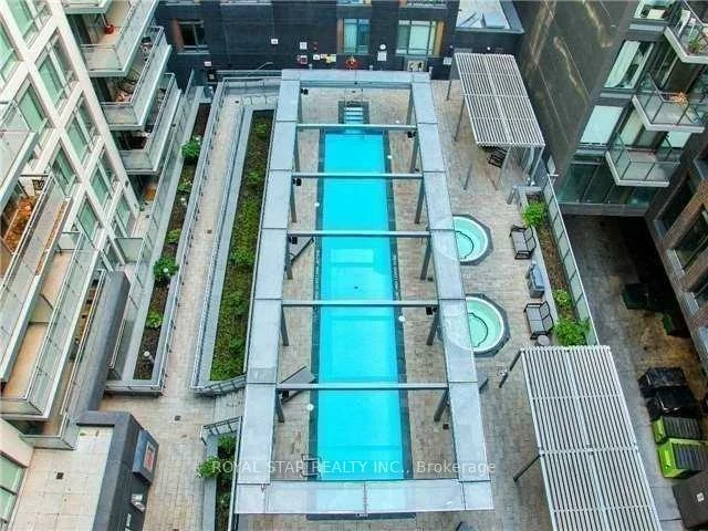 525, Adelaide, Waterfront Communities C1, Toronto