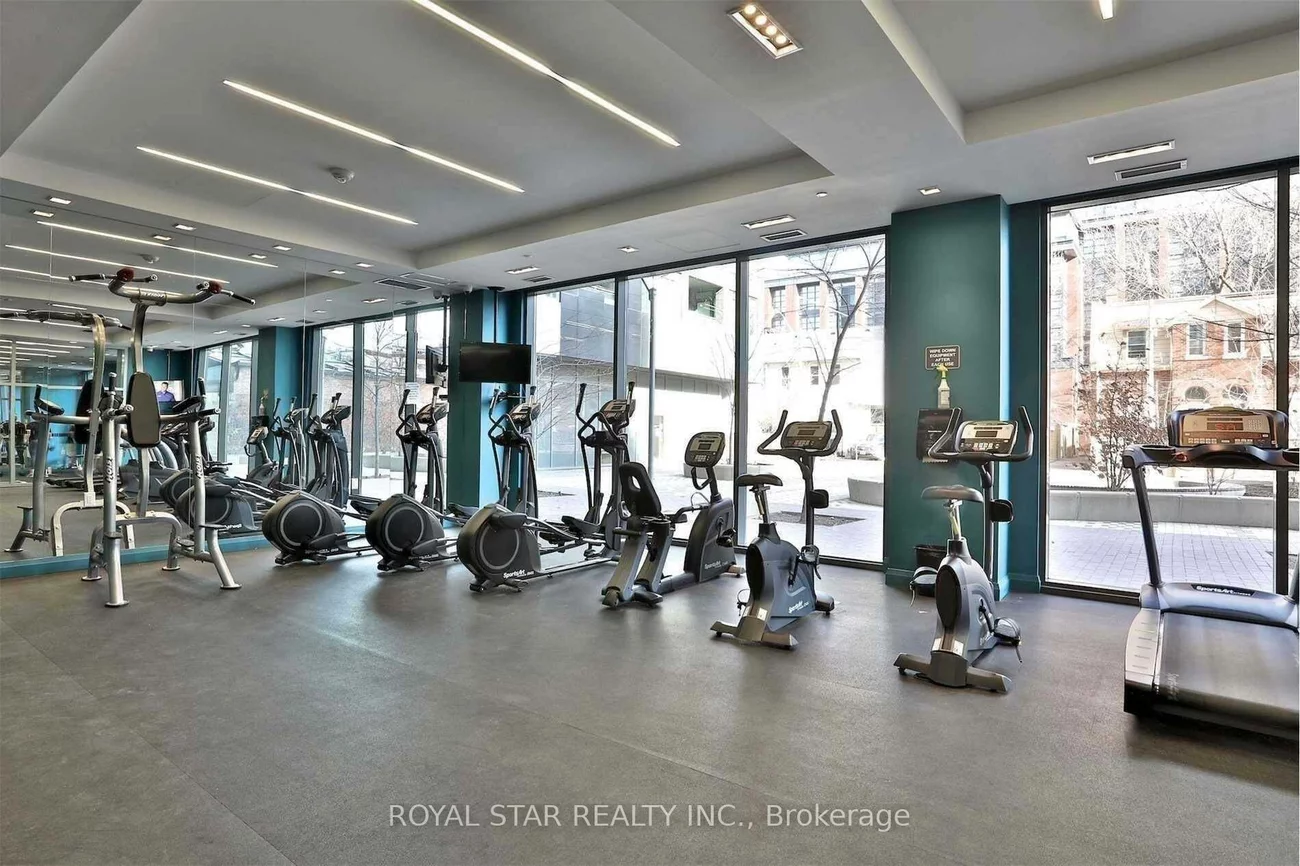 525, Adelaide, Waterfront Communities C1, Toronto