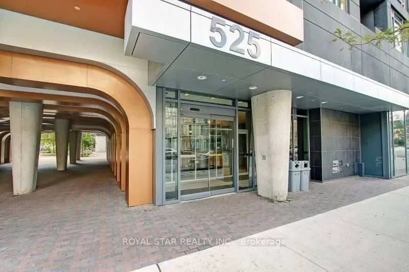 525, Adelaide, Waterfront Communities C1, Toronto
