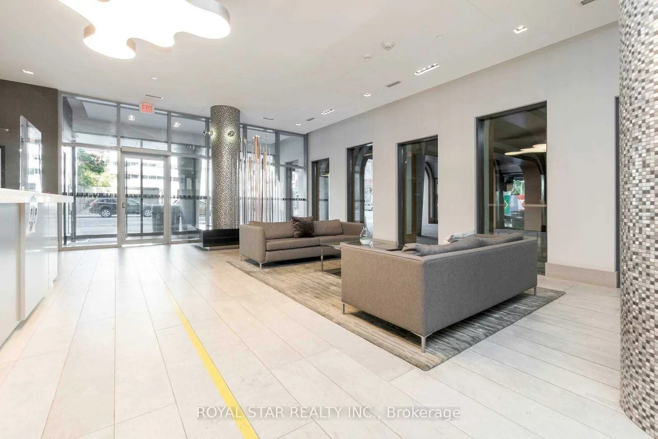 525, Adelaide, Waterfront Communities C1, Toronto