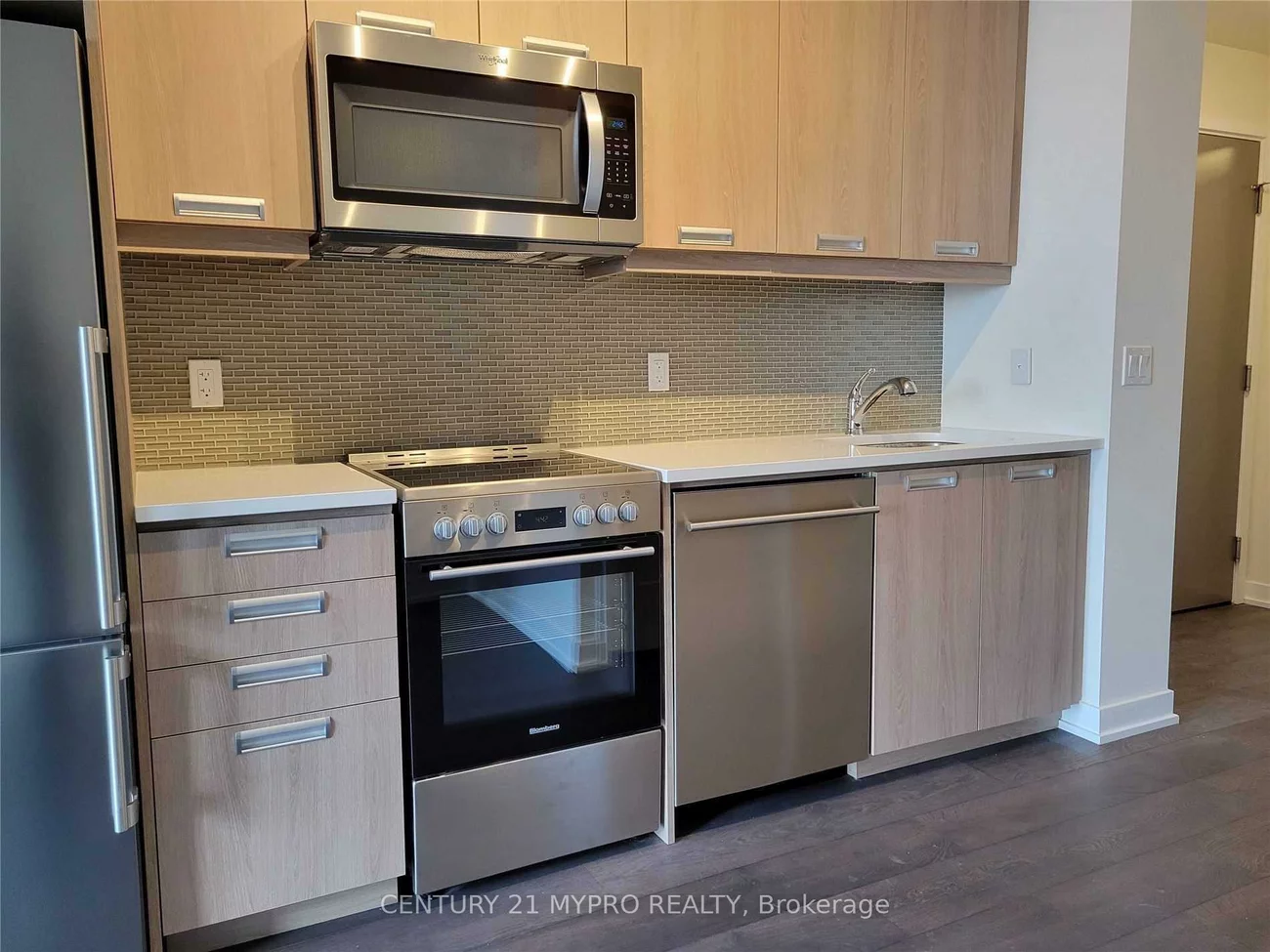 99, John, Waterfront Communities C1, Toronto
