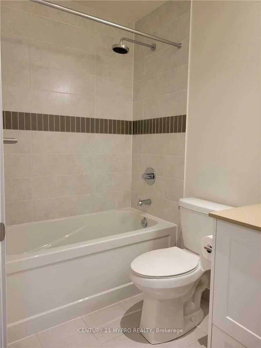 99, John, Waterfront Communities C1, Toronto