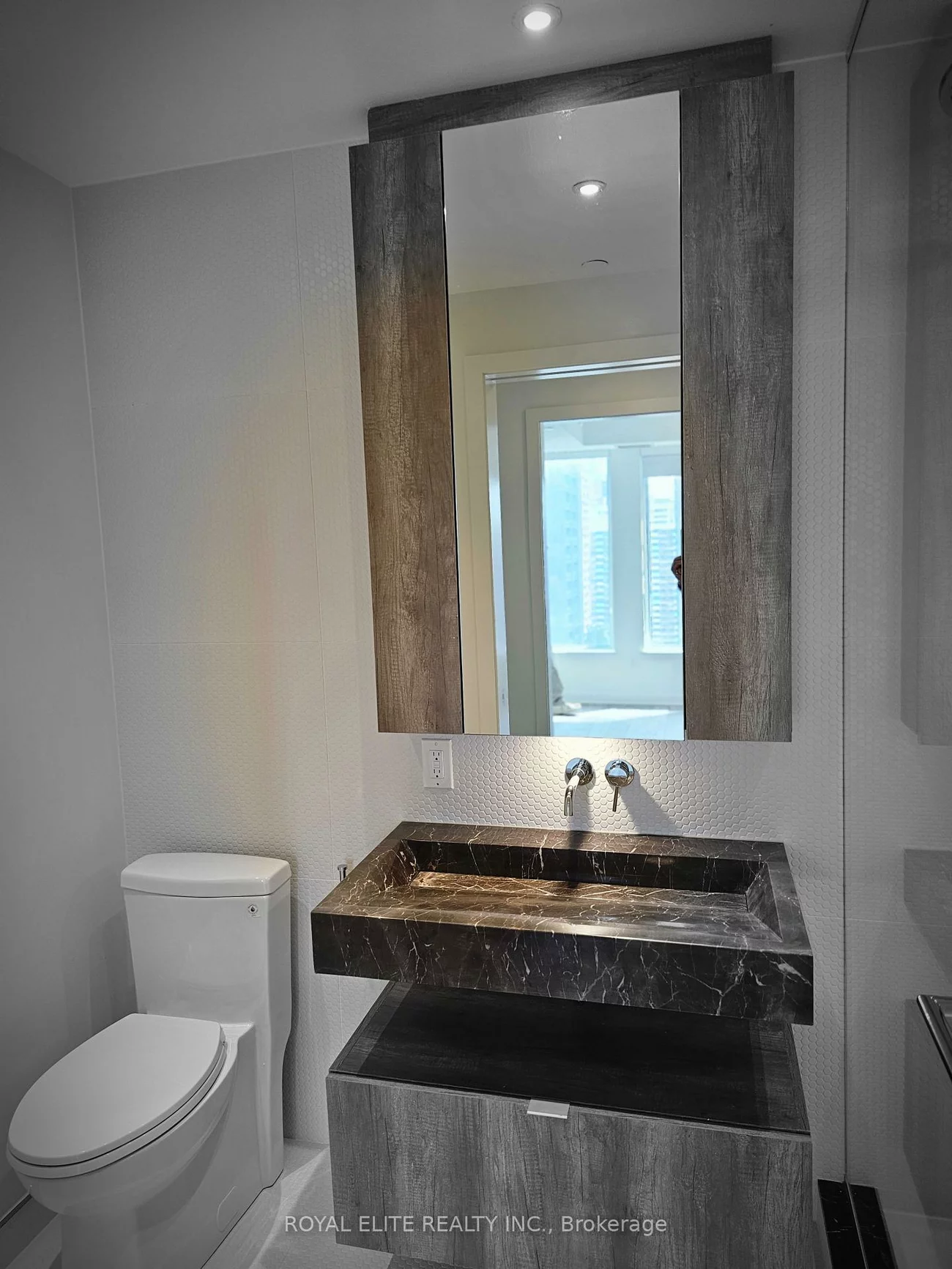 11, Yorkville, Annex, Toronto