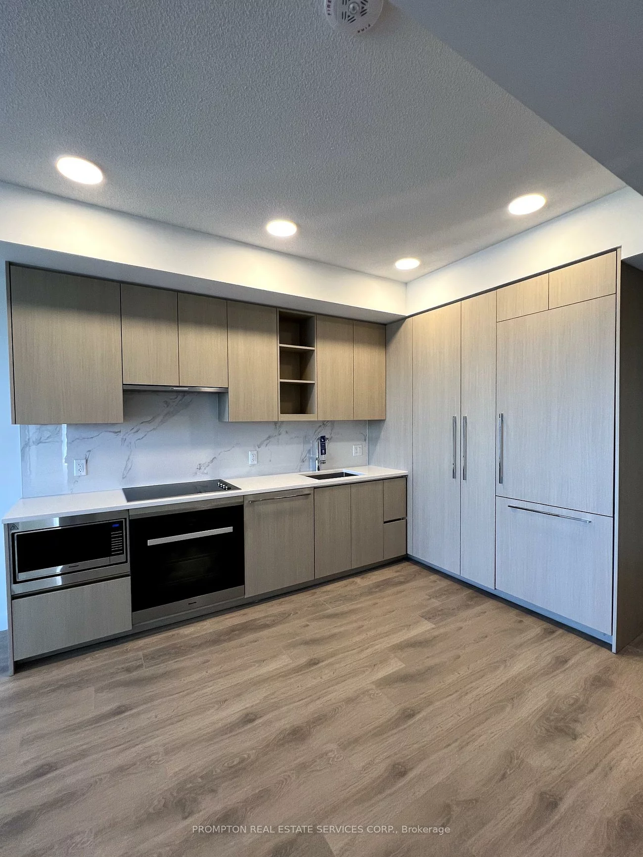 25, Mcmahon, Bayview Village, Toronto
