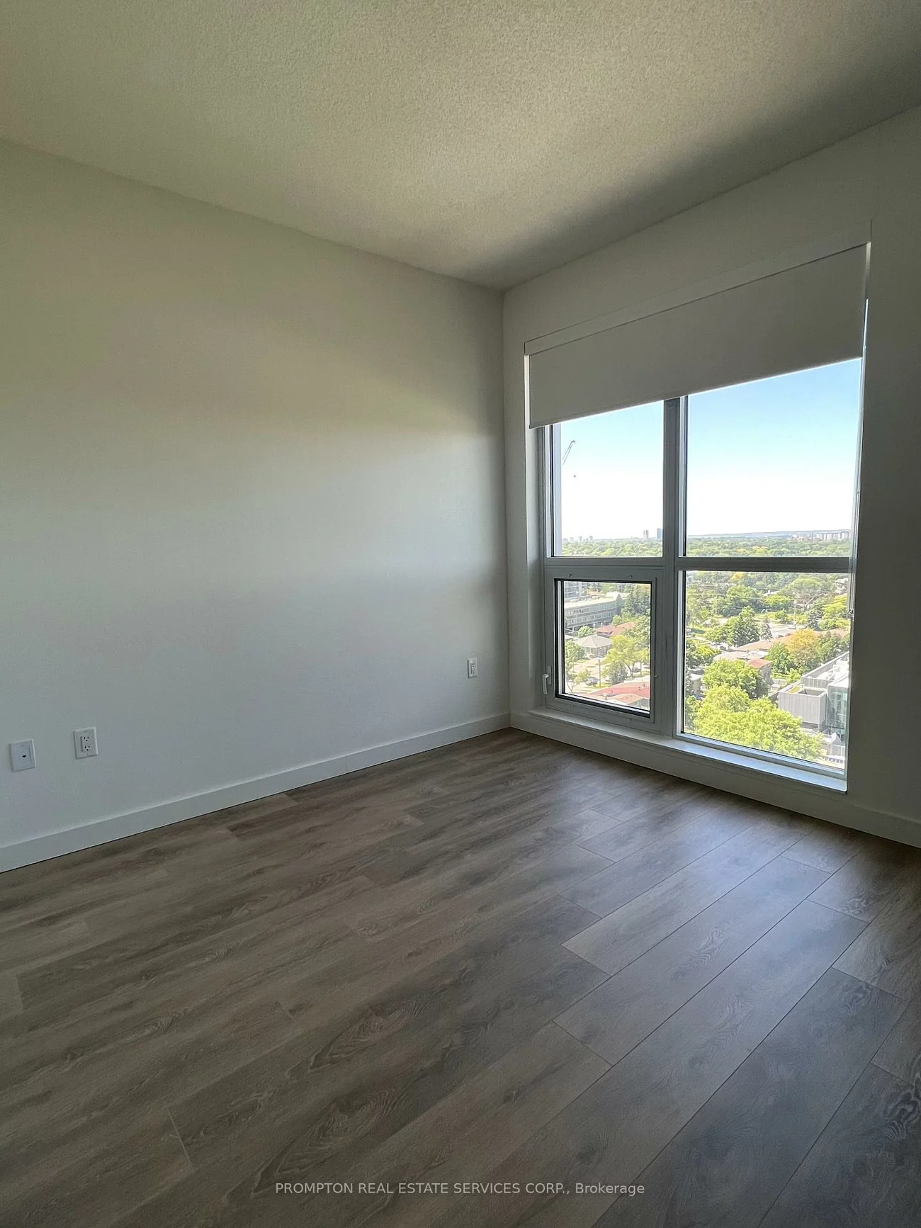 25, Mcmahon, Bayview Village, Toronto