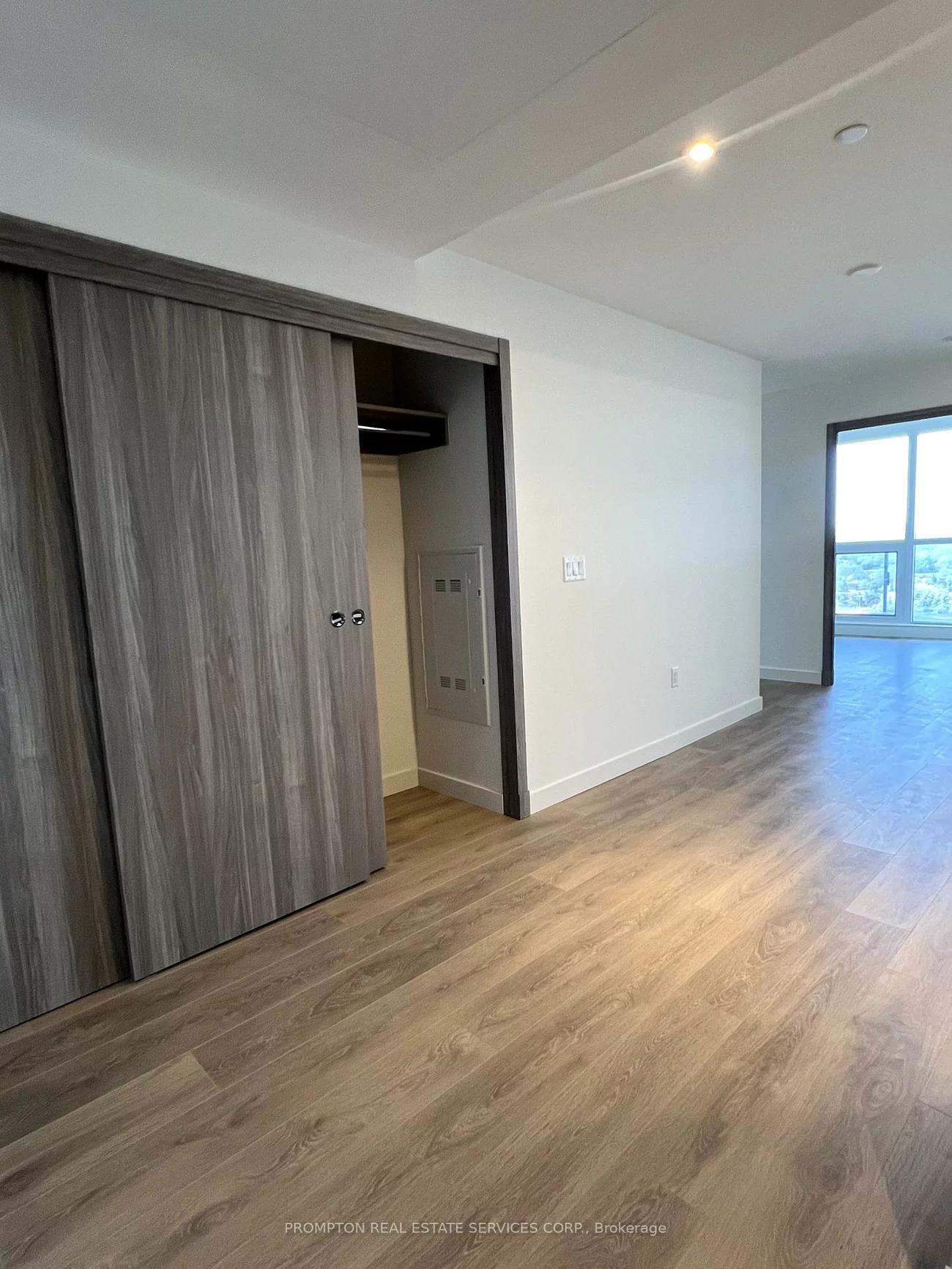 25, Mcmahon, Bayview Village, Toronto
