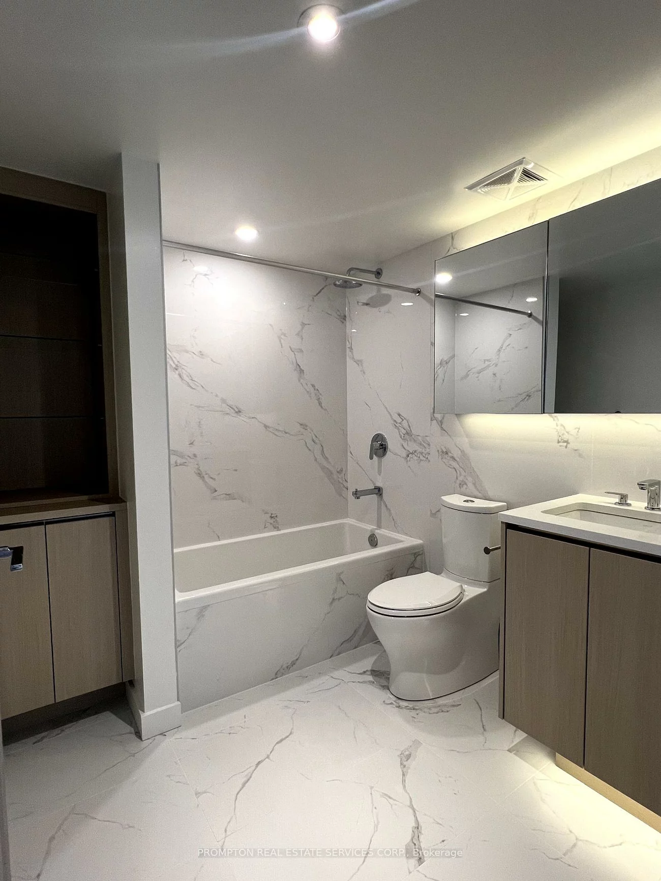 25, Mcmahon, Bayview Village, Toronto