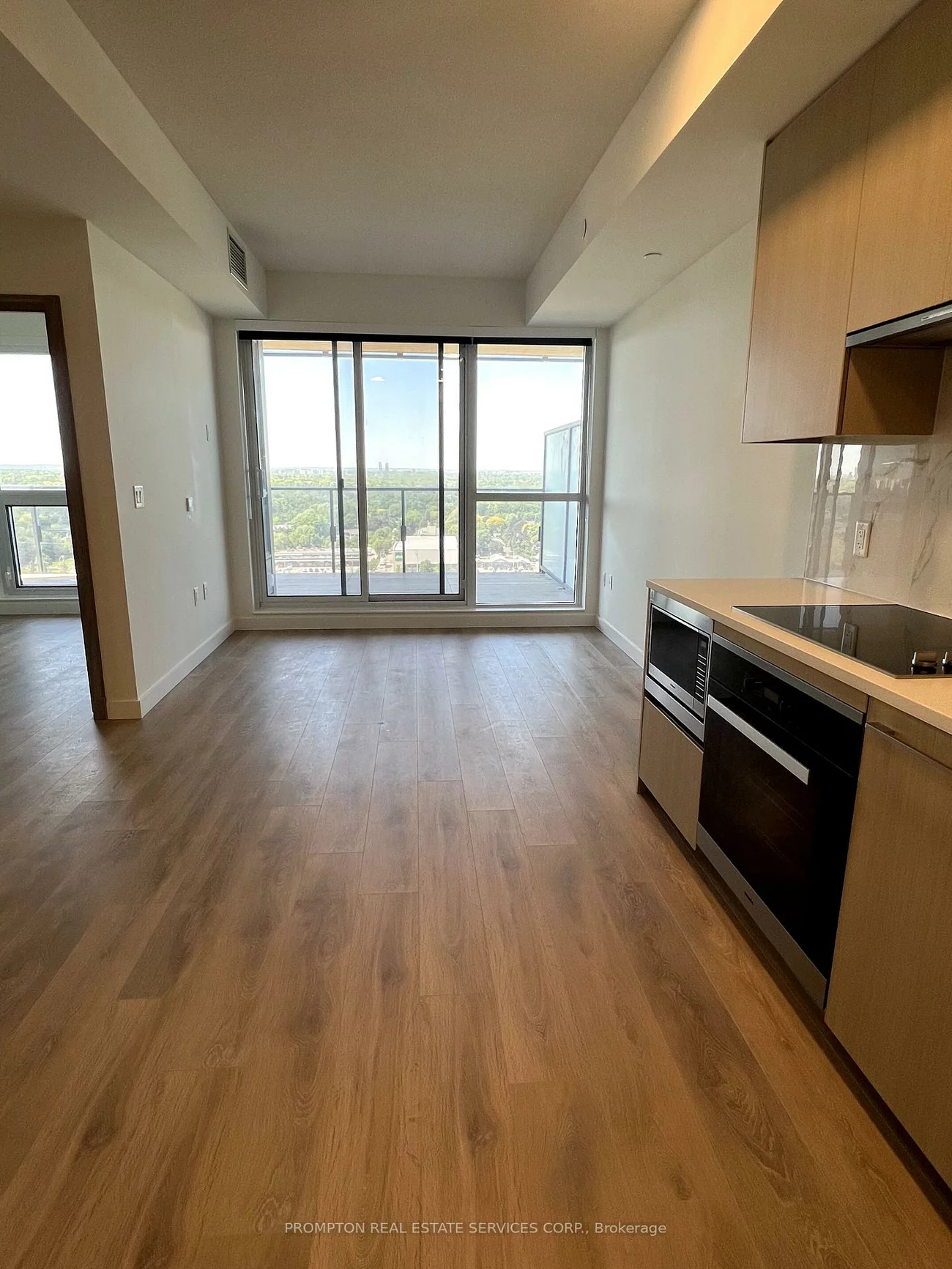 25, Mcmahon, Bayview Village, Toronto