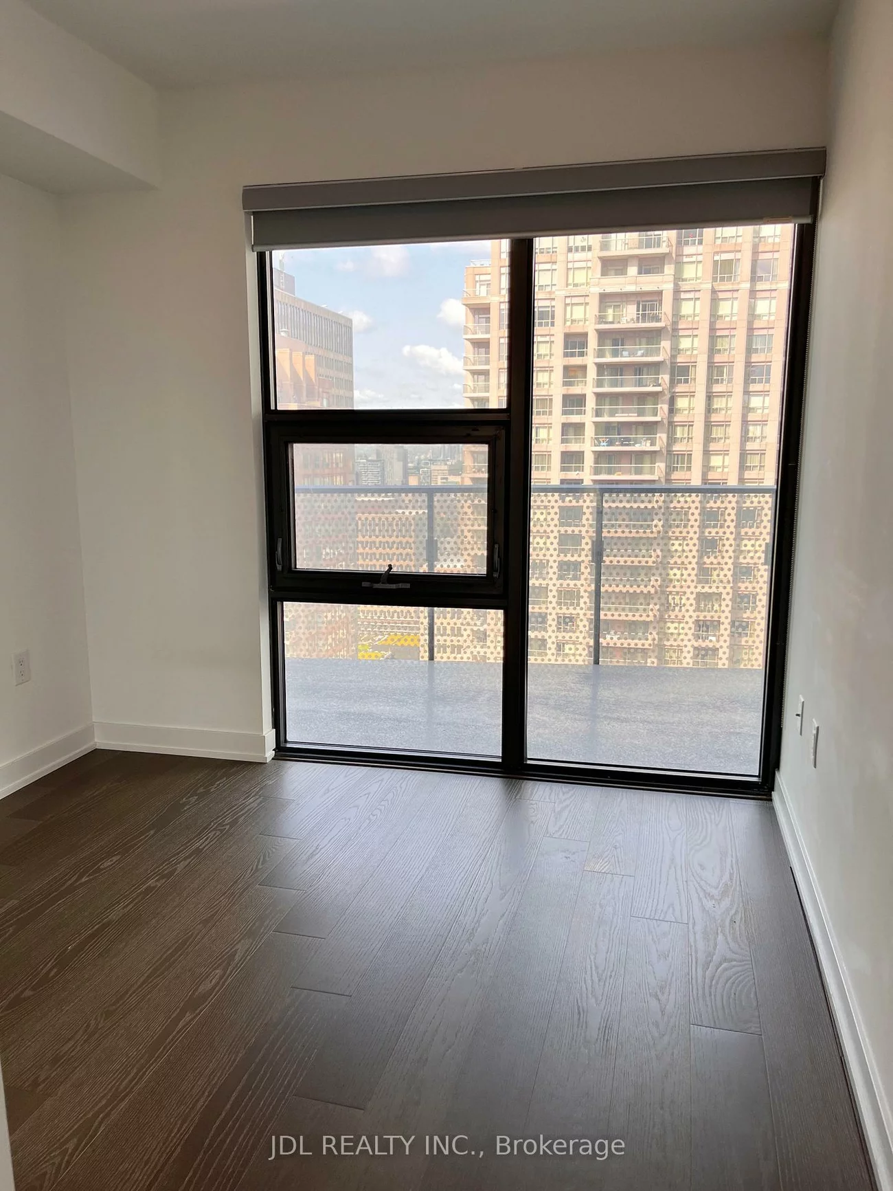 11, Wellesley, Bay Street Corridor, Toronto