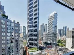 11, Wellesley, Bay Street Corridor, Toronto