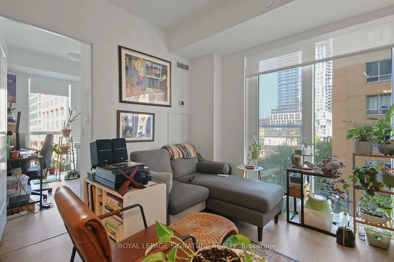 100, Dalhousie, Church-Yonge Corridor, Toronto