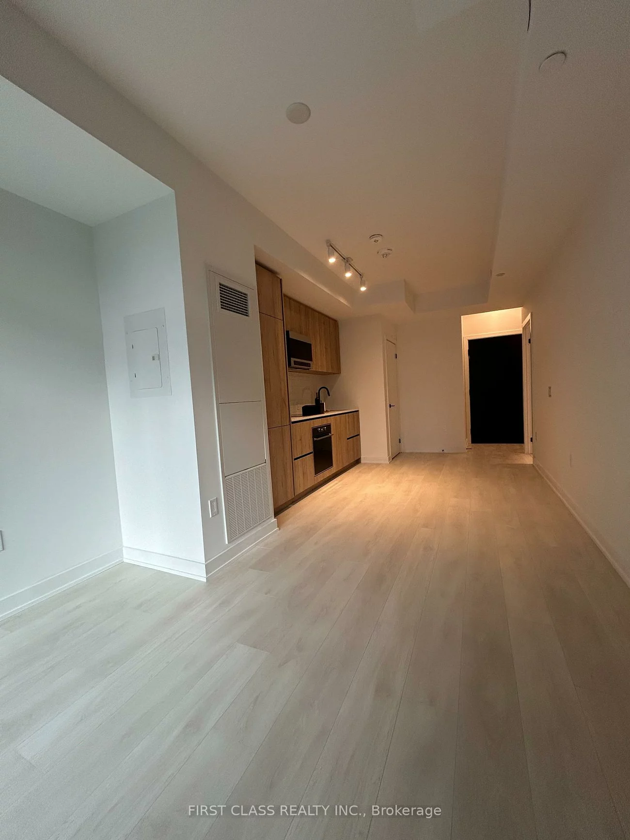 127, Broadway, Mount Pleasant West, Toronto