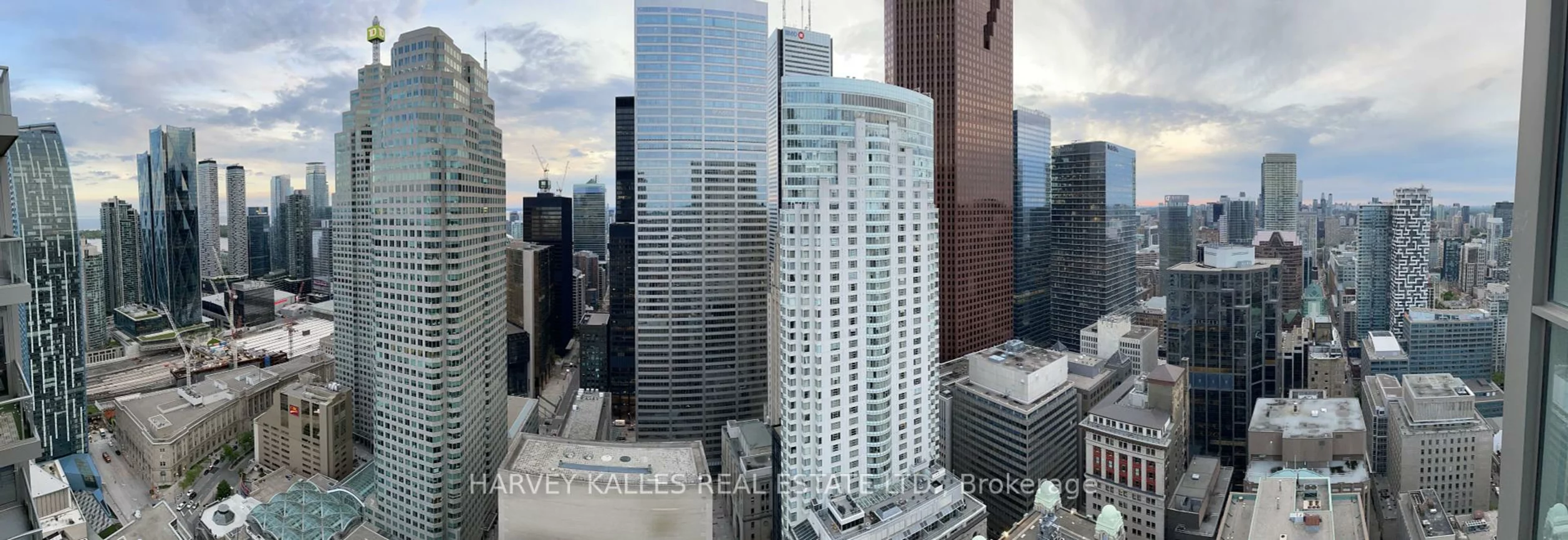 88, Scott, Church-Yonge Corridor, Toronto
