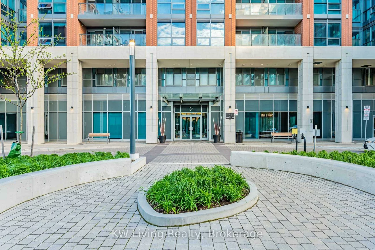 31, Tippett, Clanton Park, Toronto
