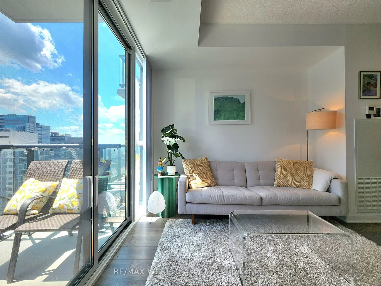 87, Peter, Waterfront Communities C1, Toronto