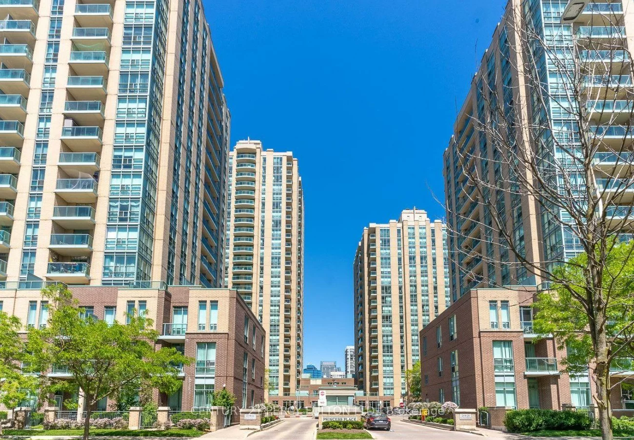 26, Olive, Willowdale East, Toronto