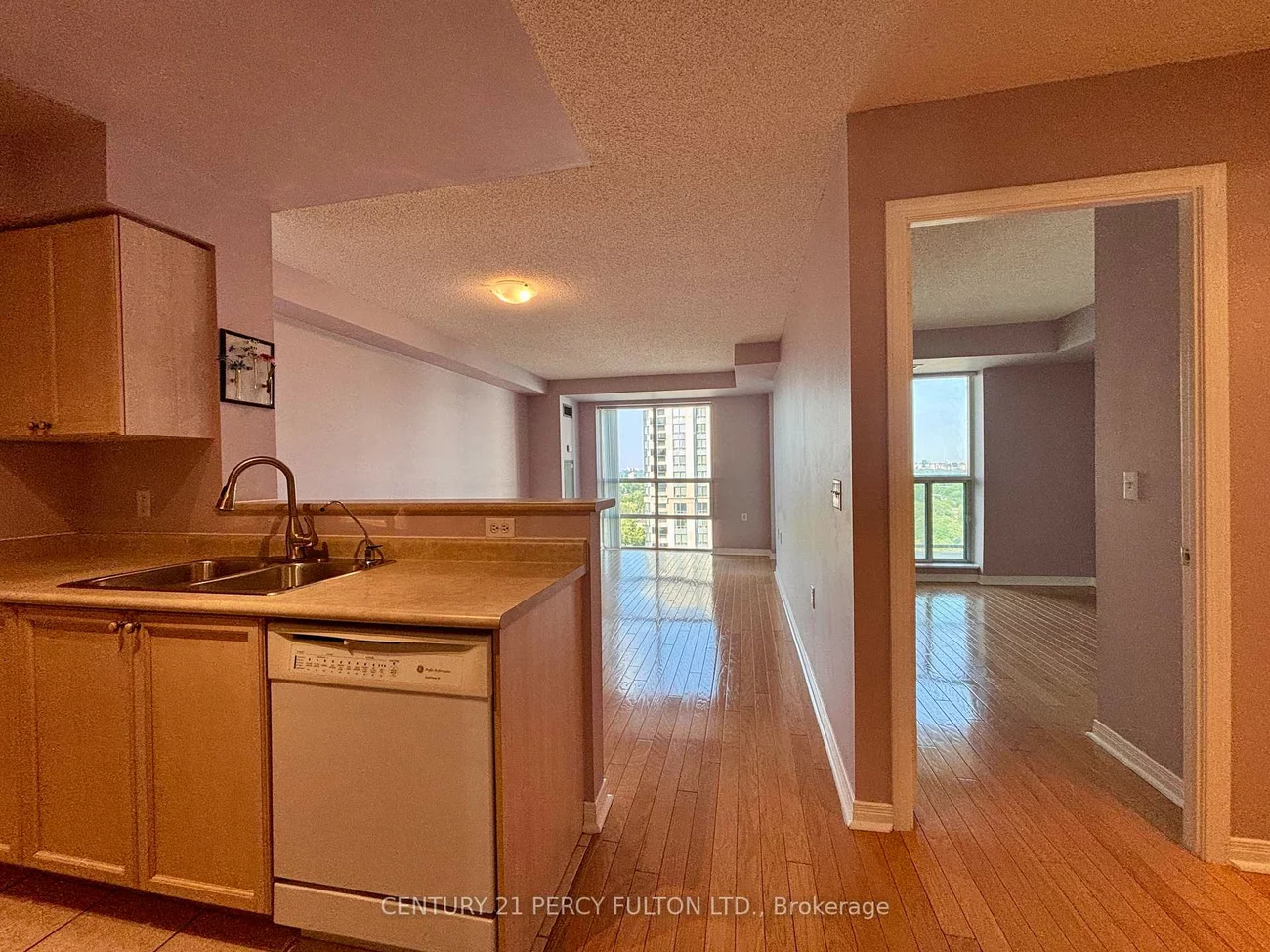 26, Olive, Willowdale East, Toronto