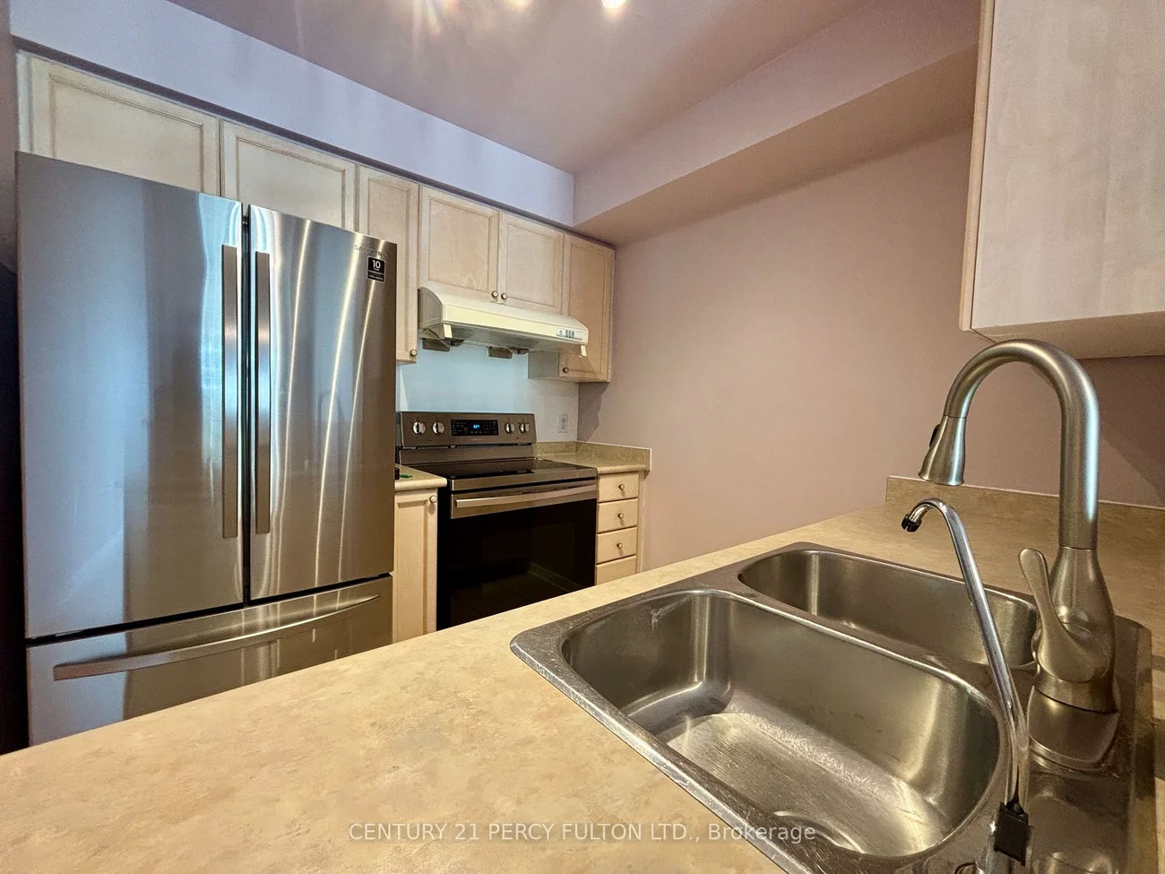 26, Olive, Willowdale East, Toronto