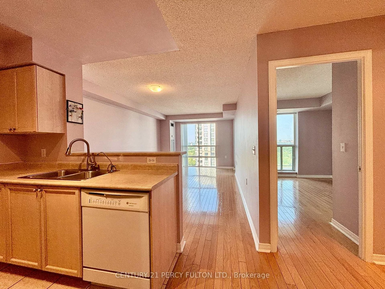 26, Olive, Willowdale East, Toronto