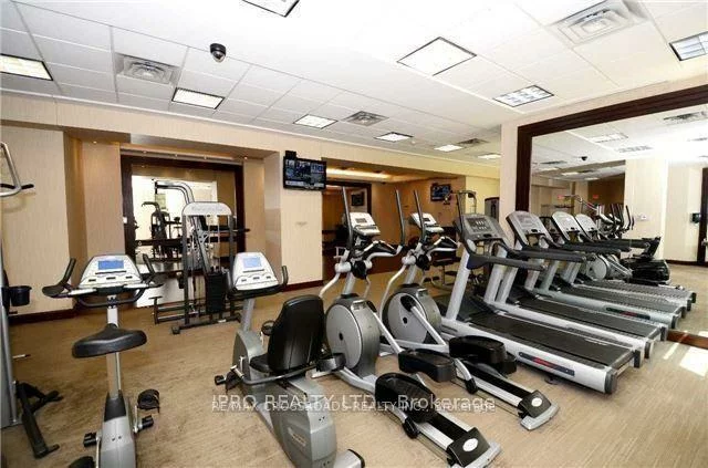 135, Wynford, Banbury-Don Mills, Toronto