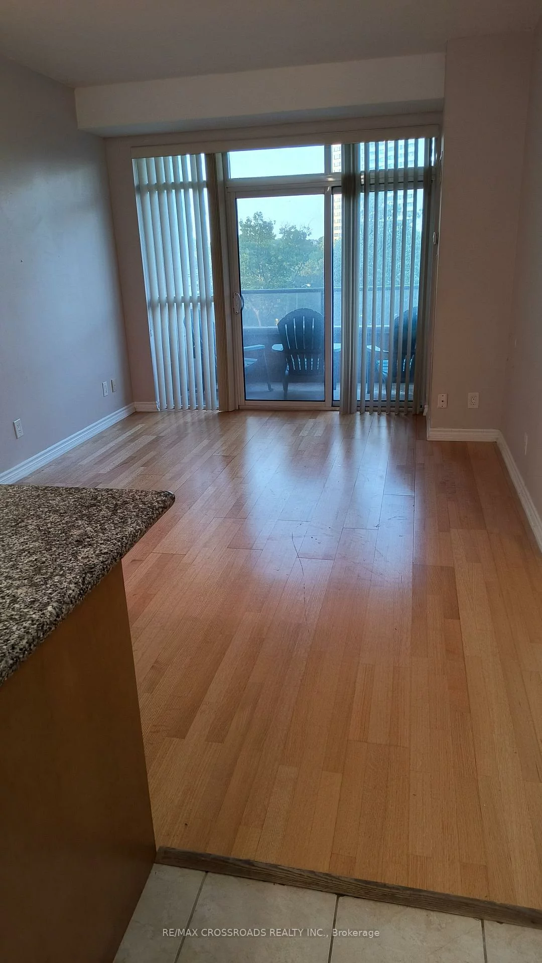 135, Wynford, Banbury-Don Mills, Toronto