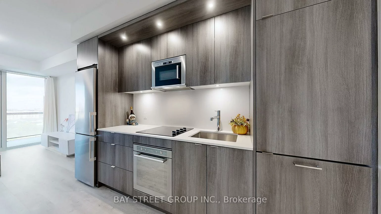 30, Inn On The Park, Banbury-Don Mills, Toronto