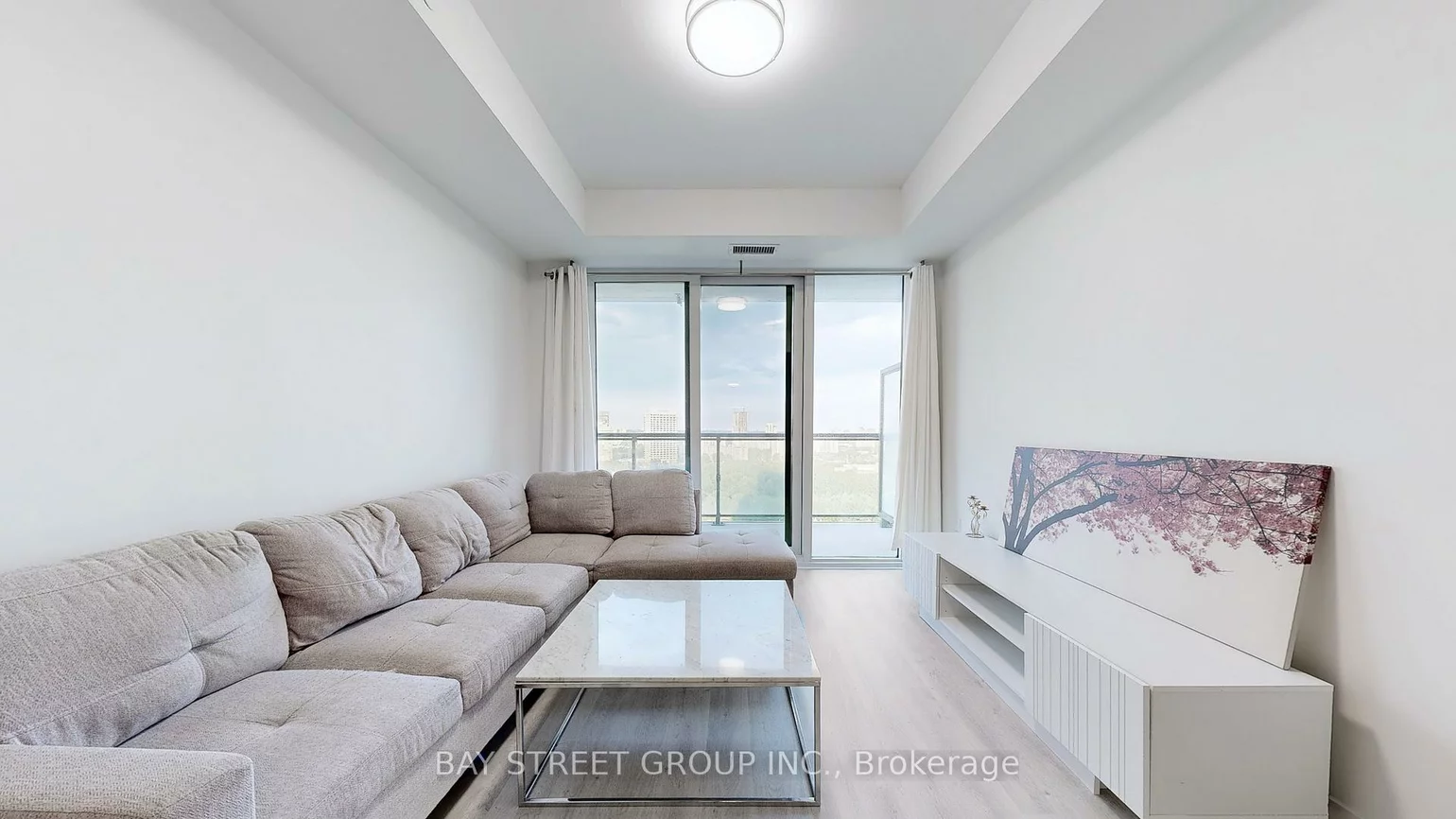 30, Inn On The Park, Banbury-Don Mills, Toronto