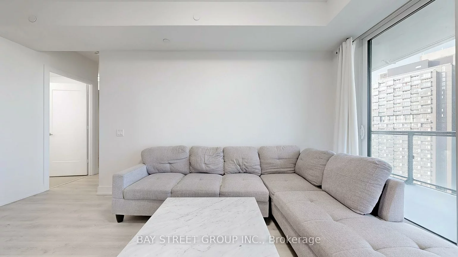 30, Inn On The Park, Banbury-Don Mills, Toronto