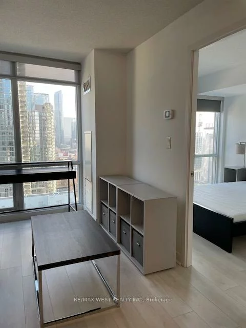 15, Fort York, Waterfront Communities C1, Toronto