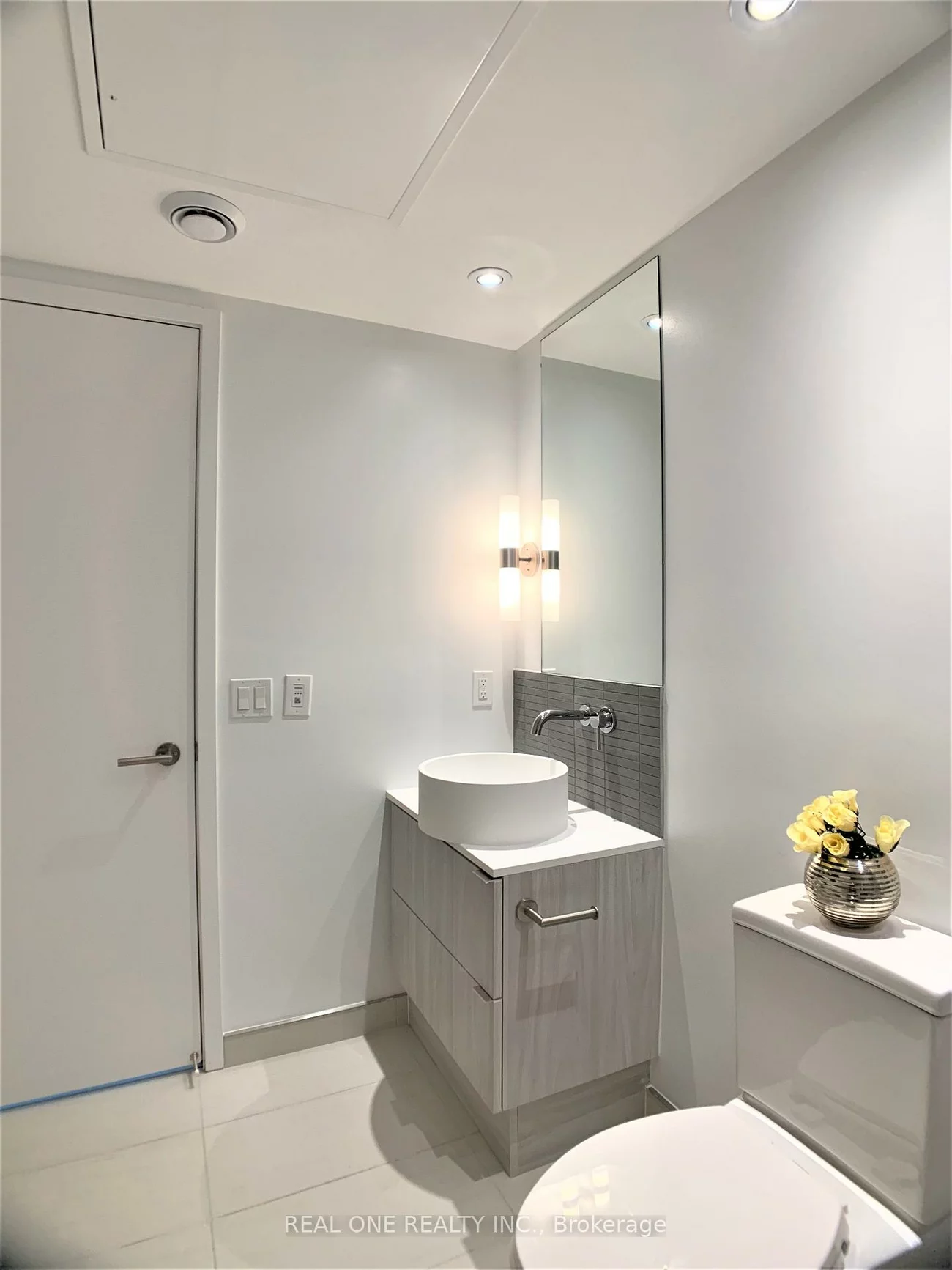 161, Roehampton, Mount Pleasant West, Toronto