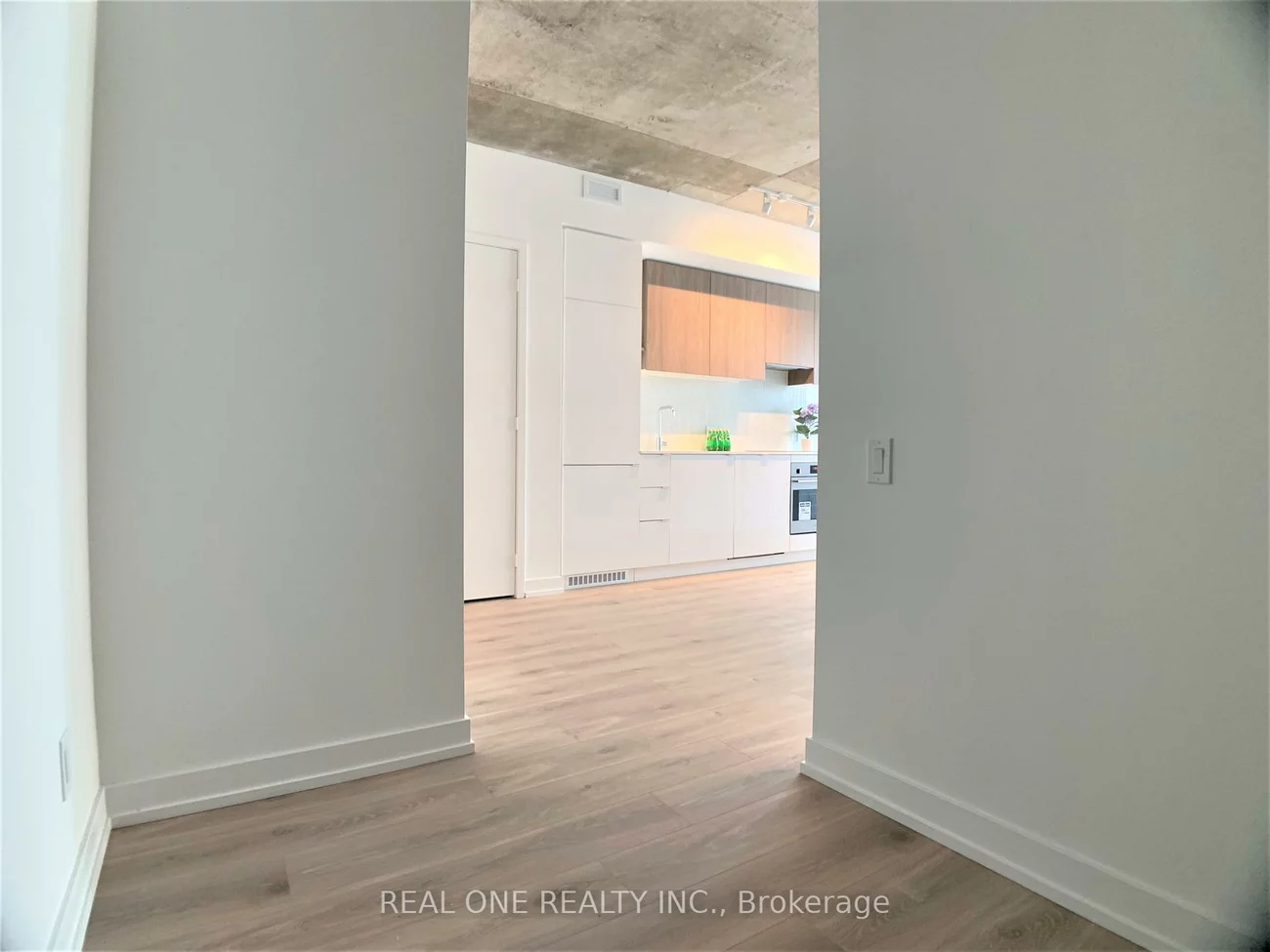 161, Roehampton, Mount Pleasant West, Toronto