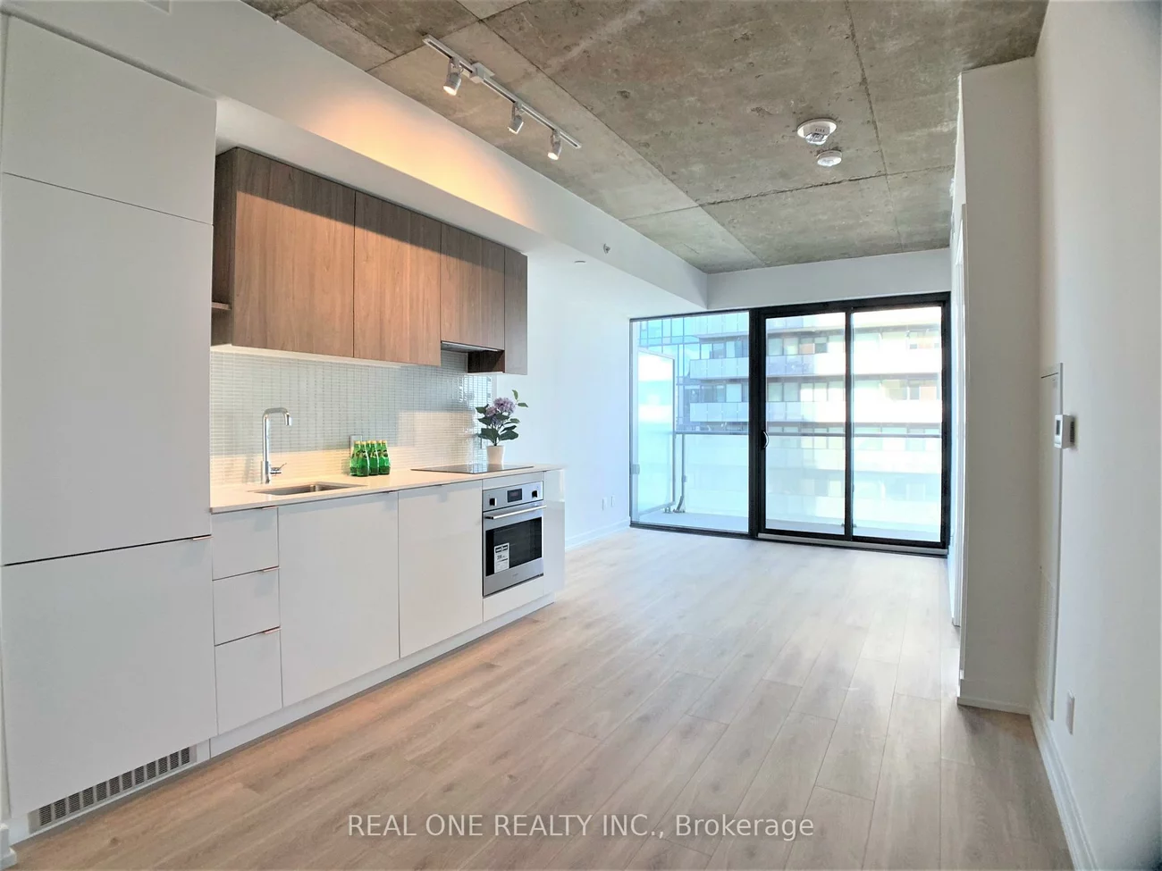 161, Roehampton, Mount Pleasant West, Toronto