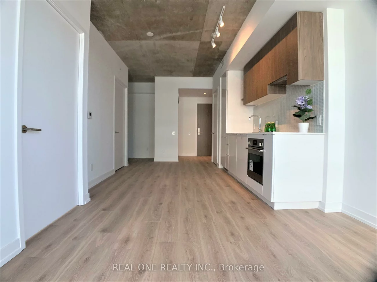 161, Roehampton, Mount Pleasant West, Toronto