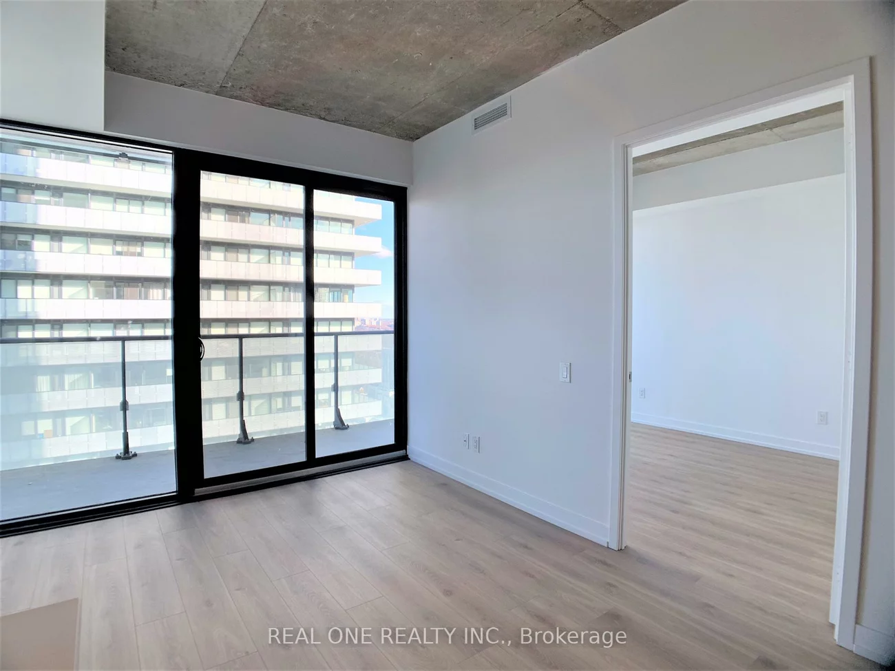 161, Roehampton, Mount Pleasant West, Toronto