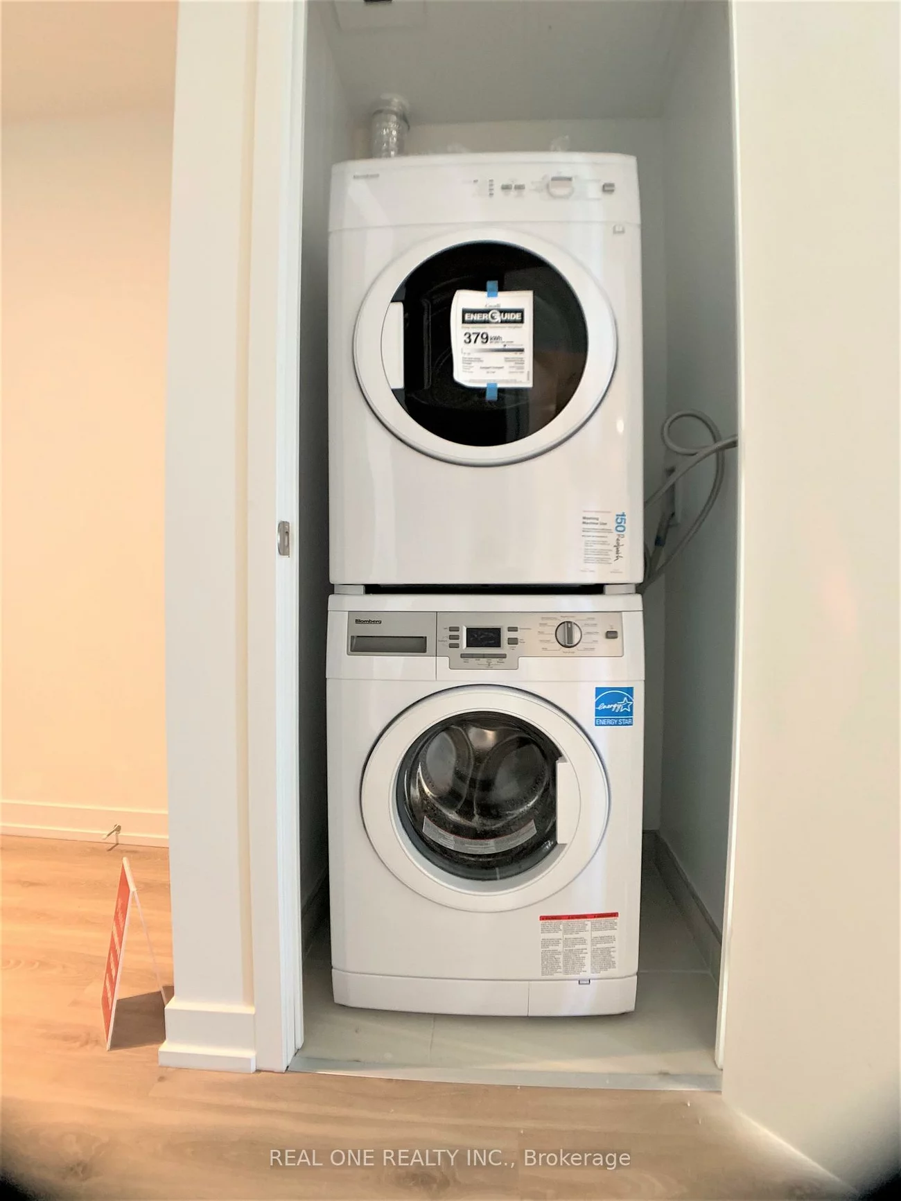 161, Roehampton, Mount Pleasant West, Toronto