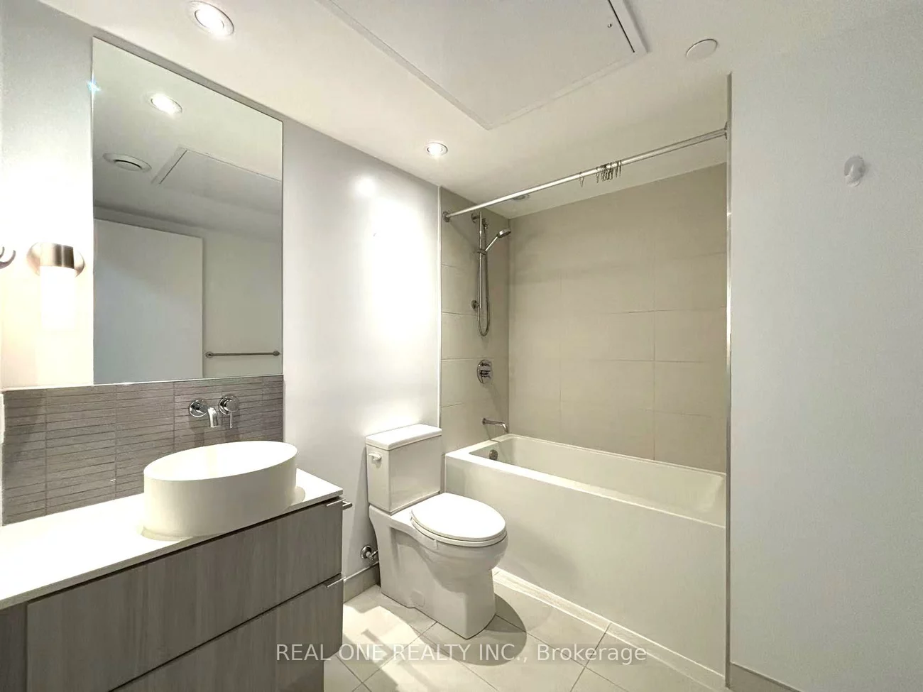 161, Roehampton, Mount Pleasant West, Toronto