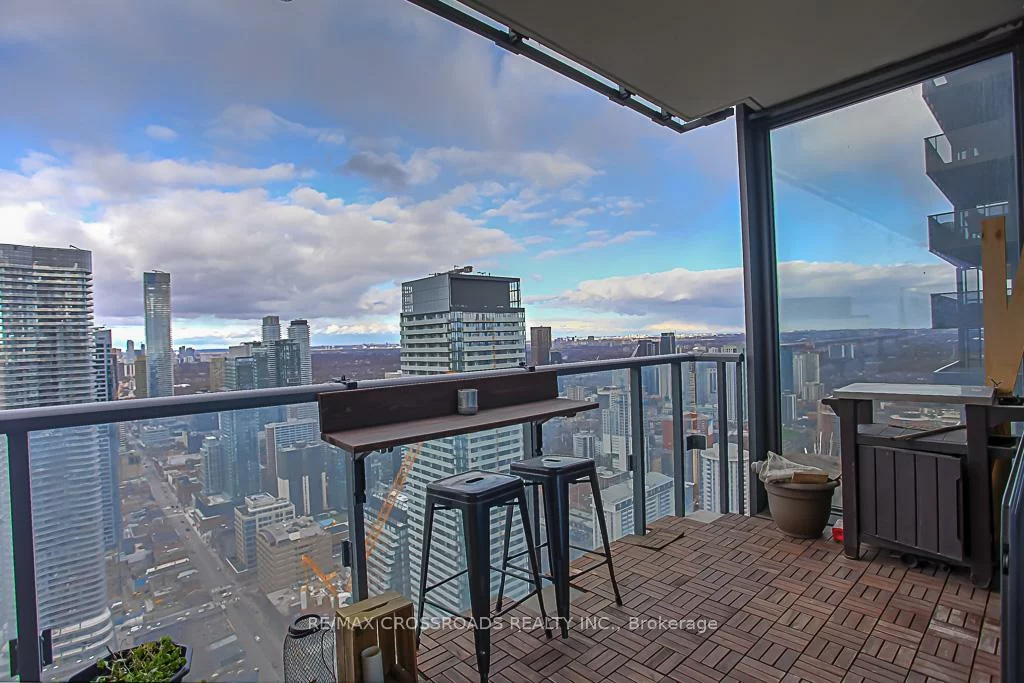 15, Grenville, Bay Street Corridor, Toronto