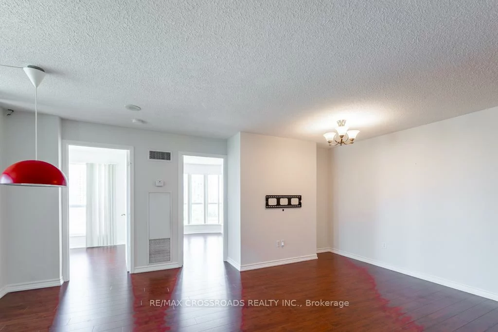 7, Lorraine, Willowdale West, Toronto