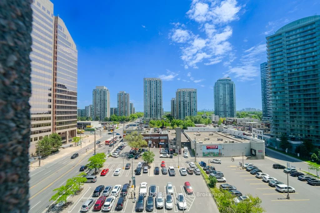 7, Lorraine, Willowdale West, Toronto