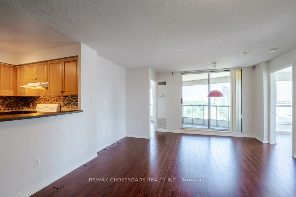 7, Lorraine, Willowdale West, Toronto