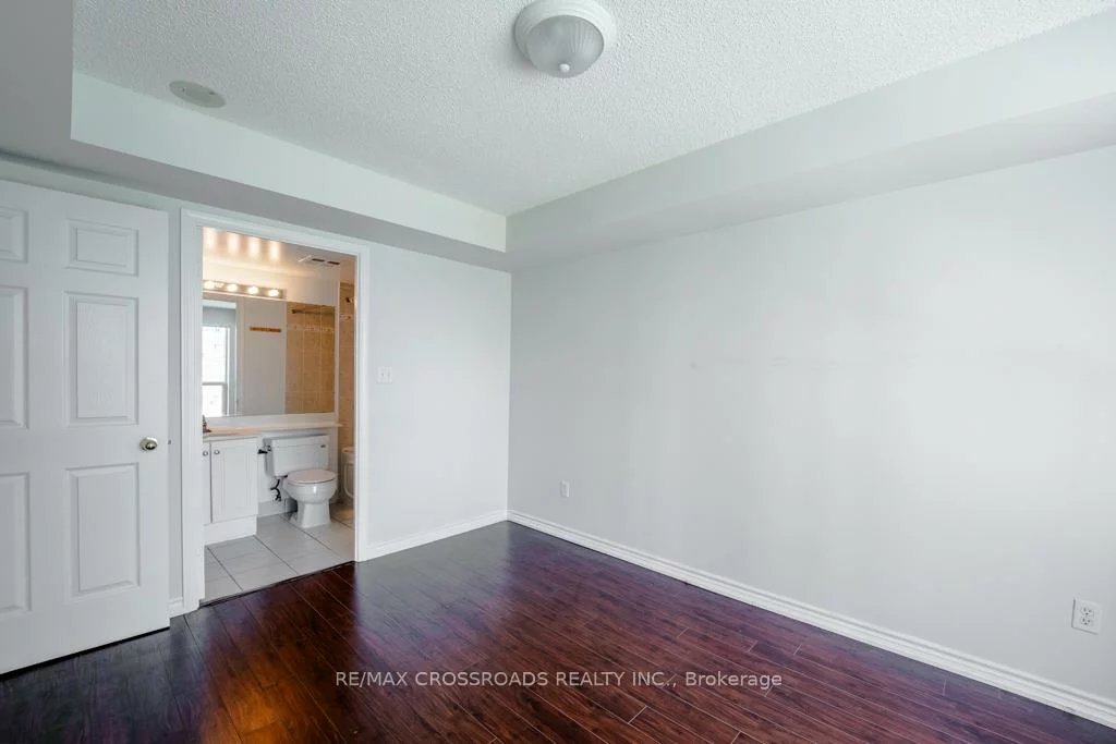 7, Lorraine, Willowdale West, Toronto