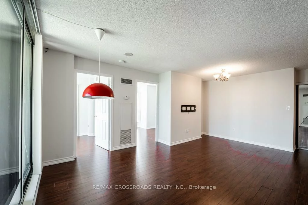 7, Lorraine, Willowdale West, Toronto