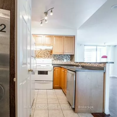 7, Lorraine, Willowdale West, Toronto