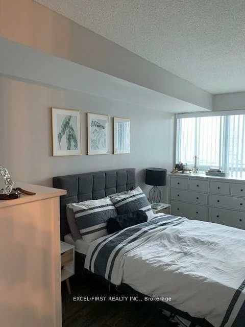 18, Yonge, Waterfront Communities C1, Toronto