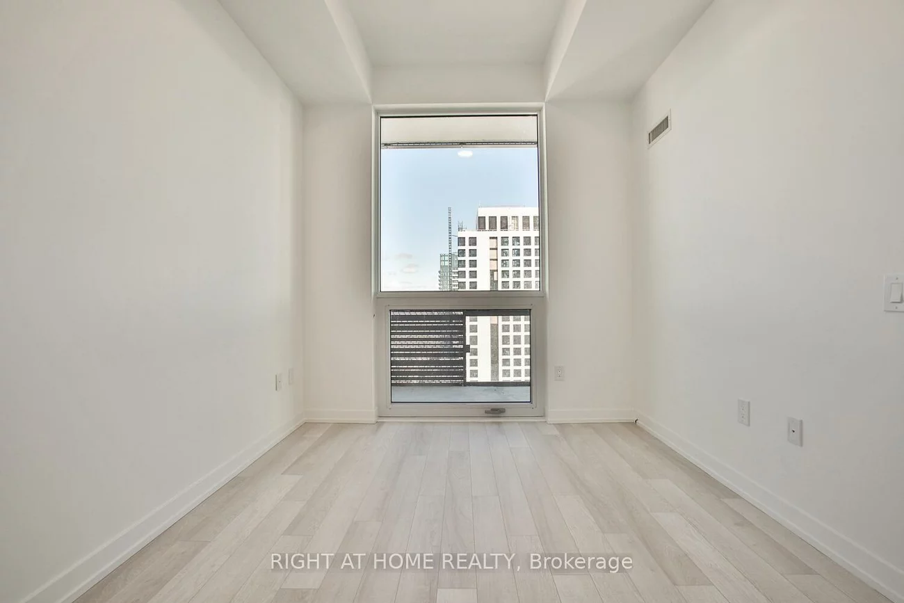 39, Roehampton, Mount Pleasant West, Toronto