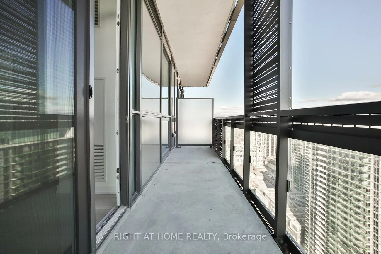 39, Roehampton, Mount Pleasant West, Toronto
