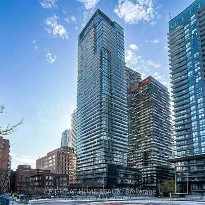 39, Roehampton, Mount Pleasant West, Toronto